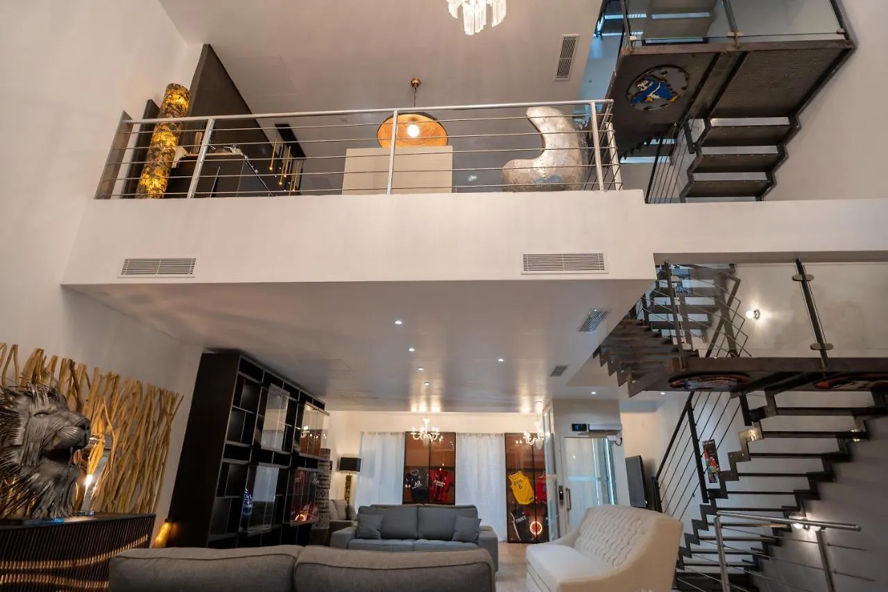 Venue C - Luxurious & Spacious - Mansion - Elevator - Patio location